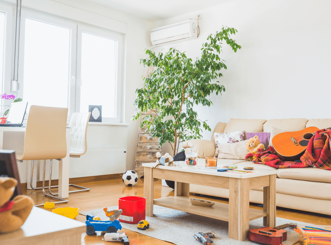 how to sell in a slow market - cluttered room